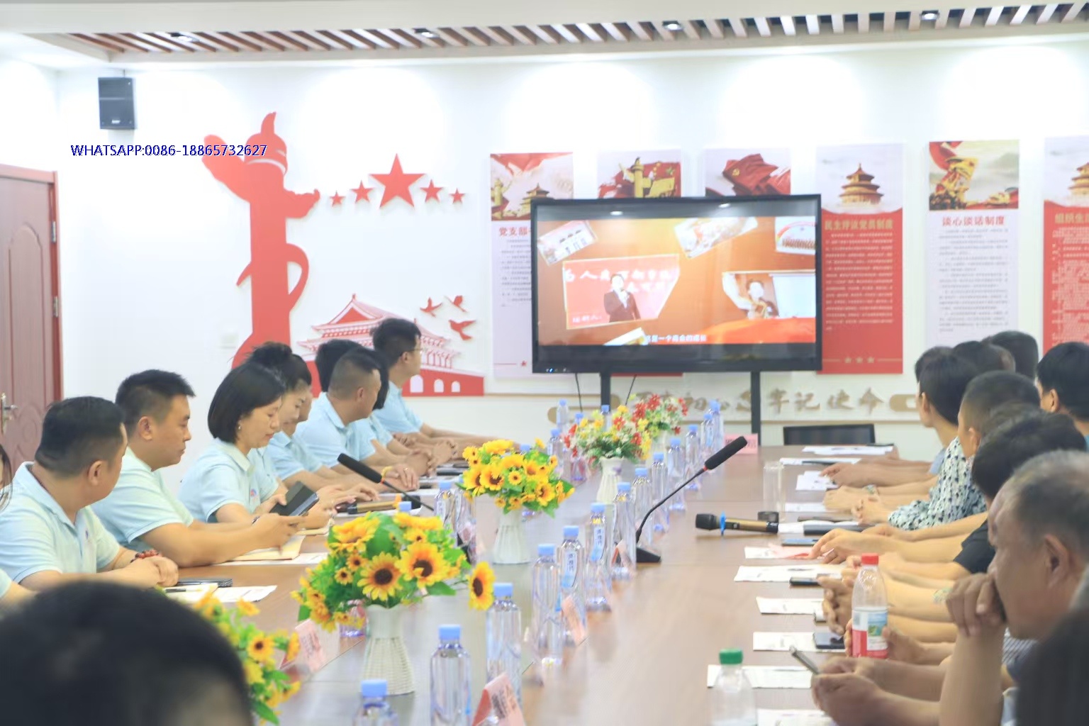 Our company held its quarterly work summary meeting and formulated a development plan for the new energy market in 2026.