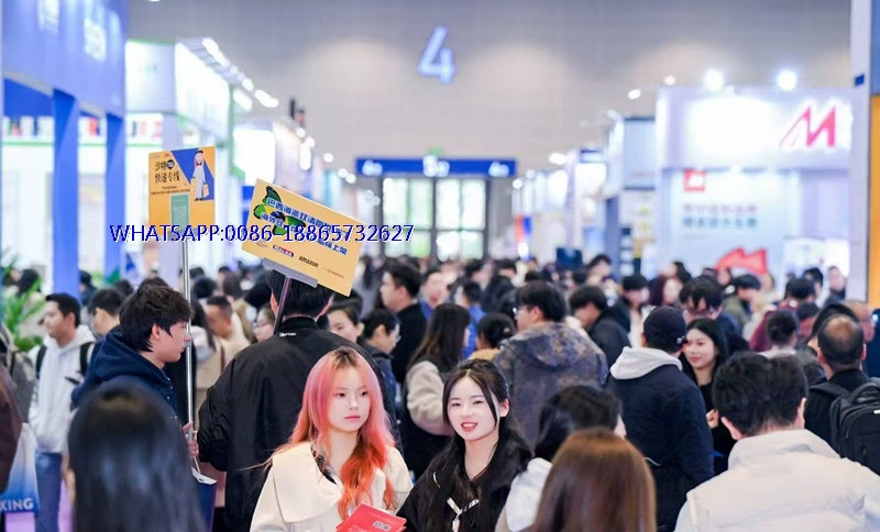 Tuktuk Car debuted at the Jinan New Energy Exhibition, attracting domestic and foreign customers