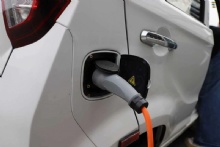 Versatile Mini Electric Vehicle for Sustainable Urban Commuting