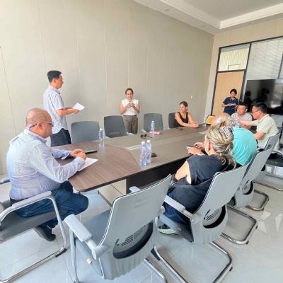 Colombian Customer Signs Long-Term Cooperation Agreement with Our Factory