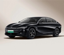 2025 Changan Qiyuan A07 mid-to-large sedan, new energy hybrid vehicle