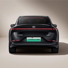 2025 Changan Qiyuan A07 mid-to-large sedan, new energy hybrid vehicle