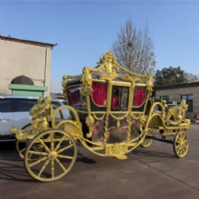 European Royal Golden Sculpture Electric Carriage For Wedding Sightseeing