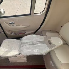 3 Seater Closed Mini Electric Car Low Speed Electric Vehicle